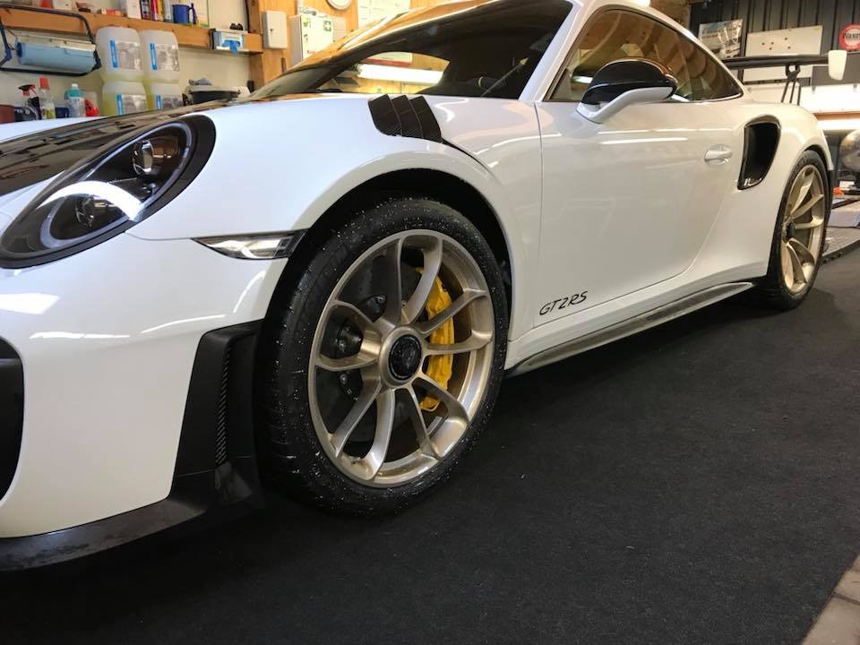 Porsche GT2RS bei AS Fahrzeugpflege